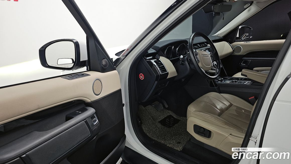 Land Rover Discovery 2018