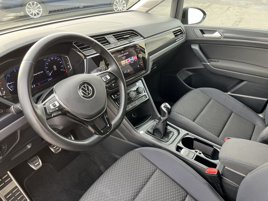 Volkswagen Touran 2021