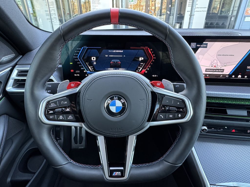 BMW M4 2025