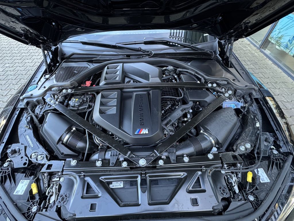 BMW M4 2025