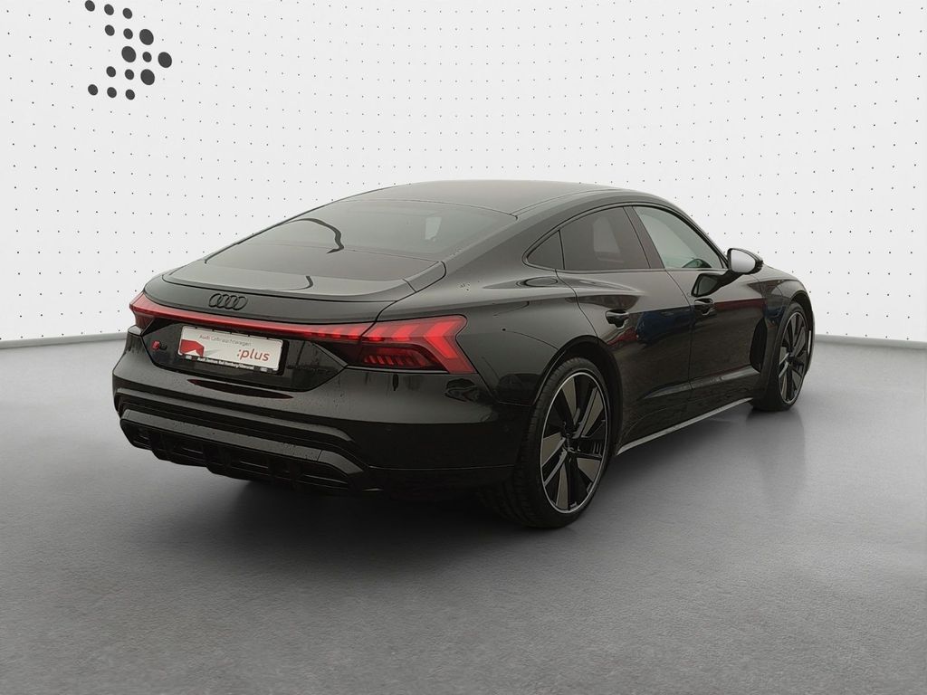 Audi RS e-tron GT 2024