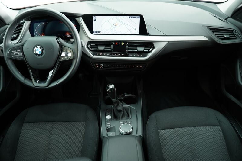 BMW 118 2022