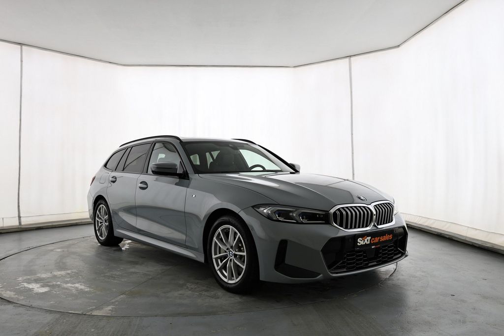 BMW 330 2025
