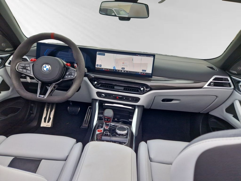 BMW M4 2025