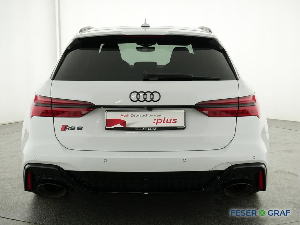Audi RS6 2022