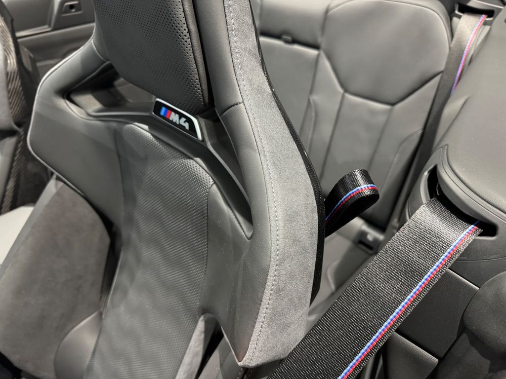 BMW M4 2025