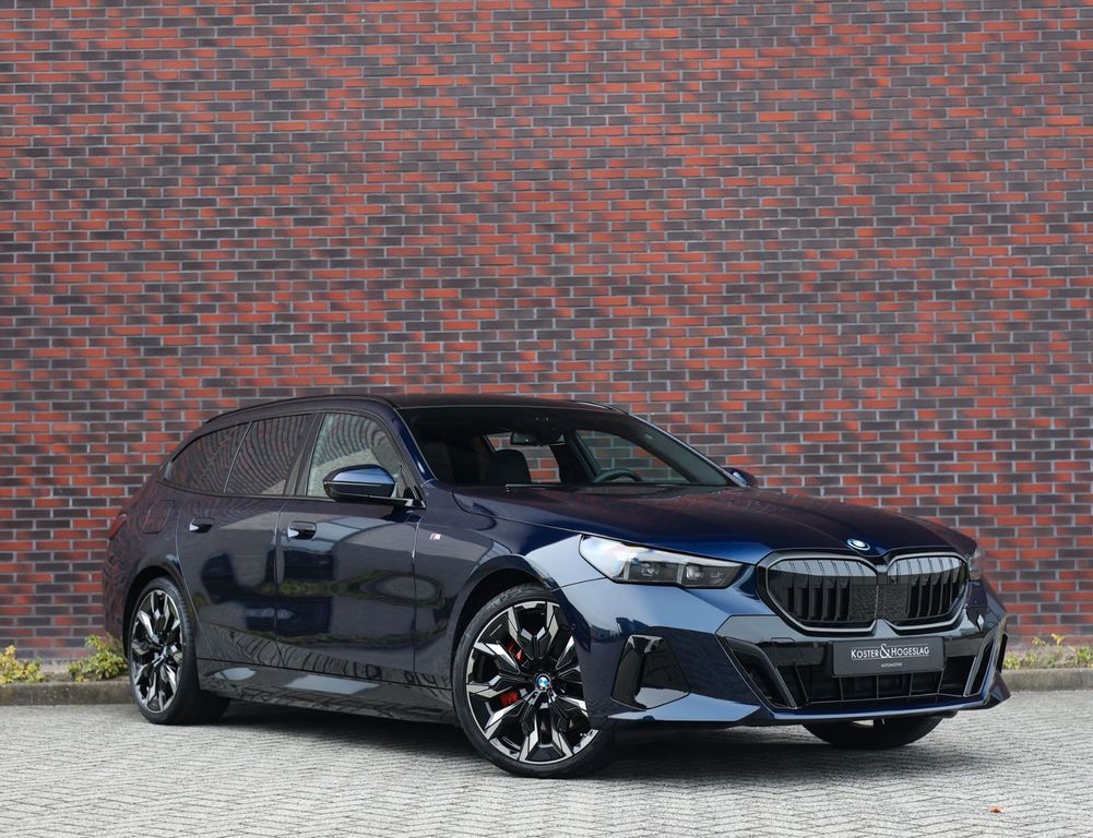 BMW 550 2025