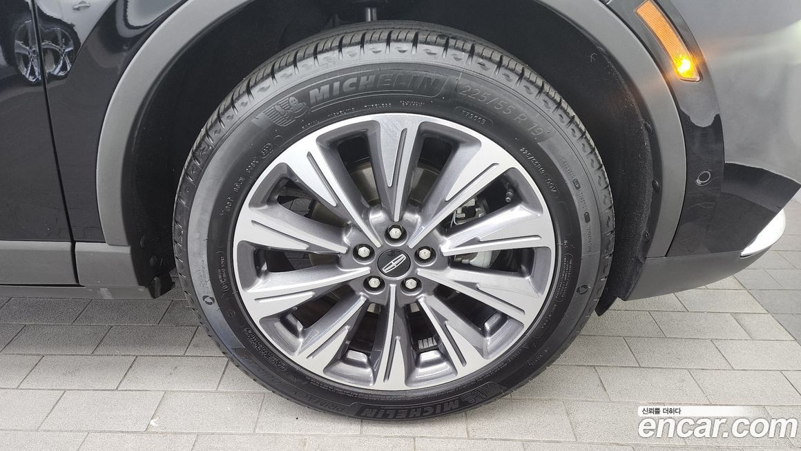 Lincoln Corsair 2021