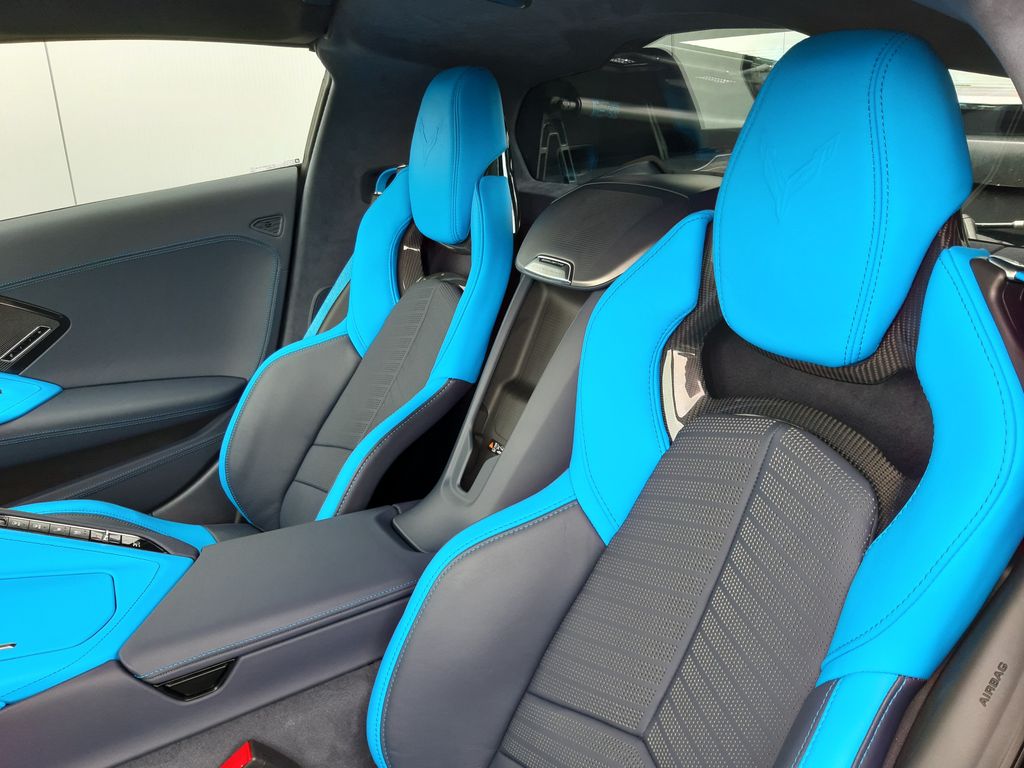Corvette C8 2025