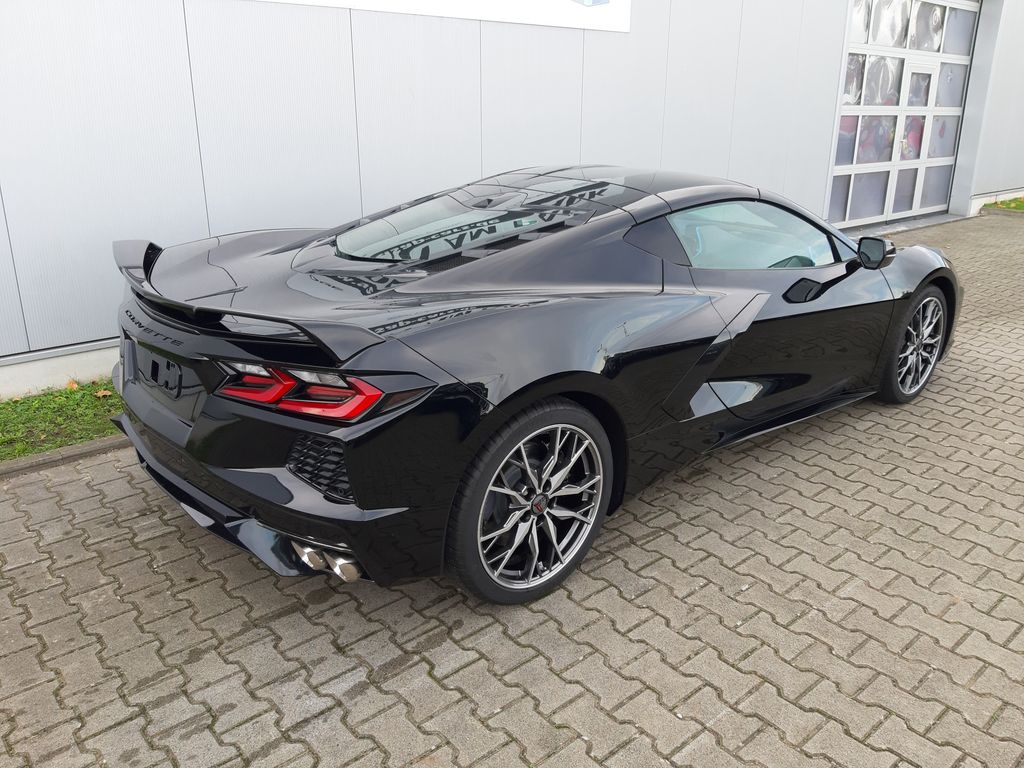 Corvette C8 2025