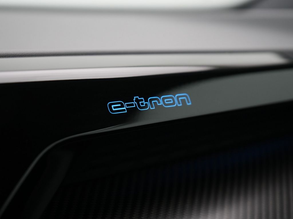 Audi e-tron 2022