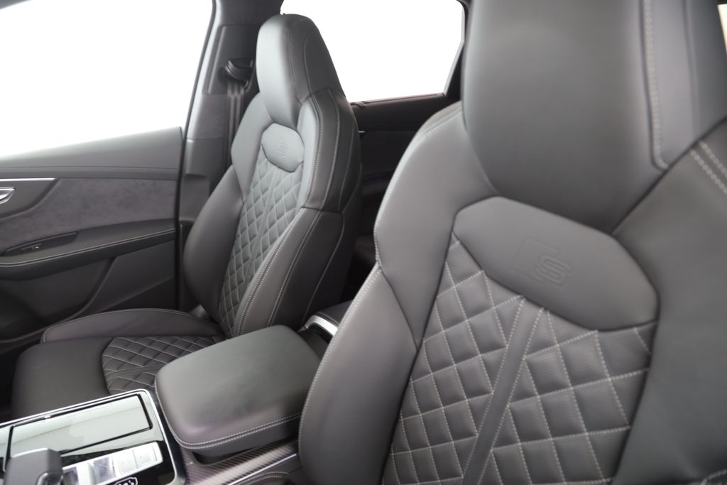 Audi SQ7 2025