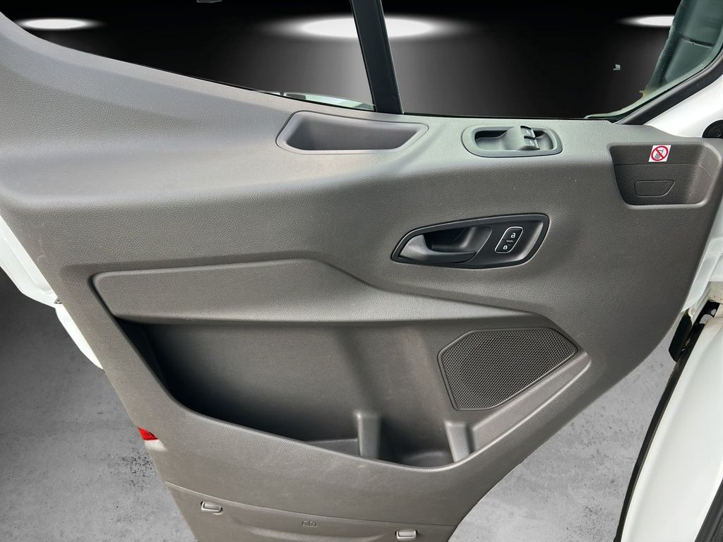 Ford Transit 2021