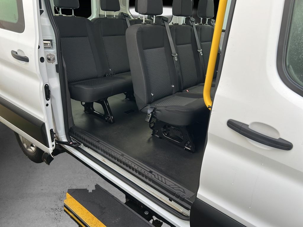 Ford Transit 2021