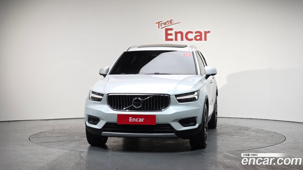 Volvo XC40 2021