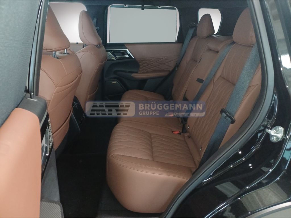 Mitsubishi Plug-in Hybrid Outlander