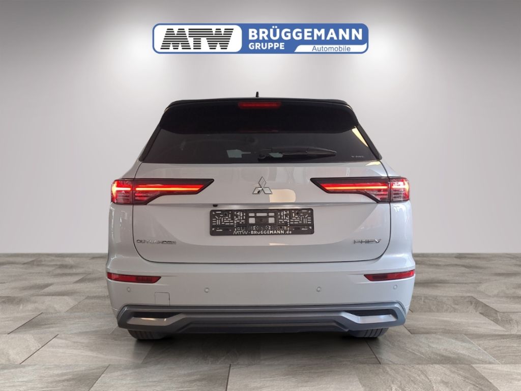 Mitsubishi Plug-in Hybrid Outlander