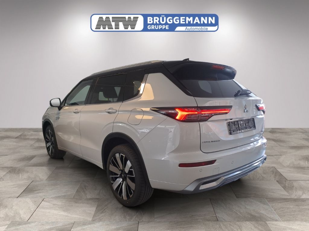 Mitsubishi Plug-in Hybrid Outlander