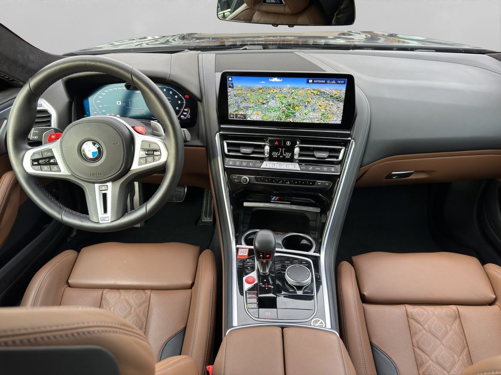 BMW M8 2025