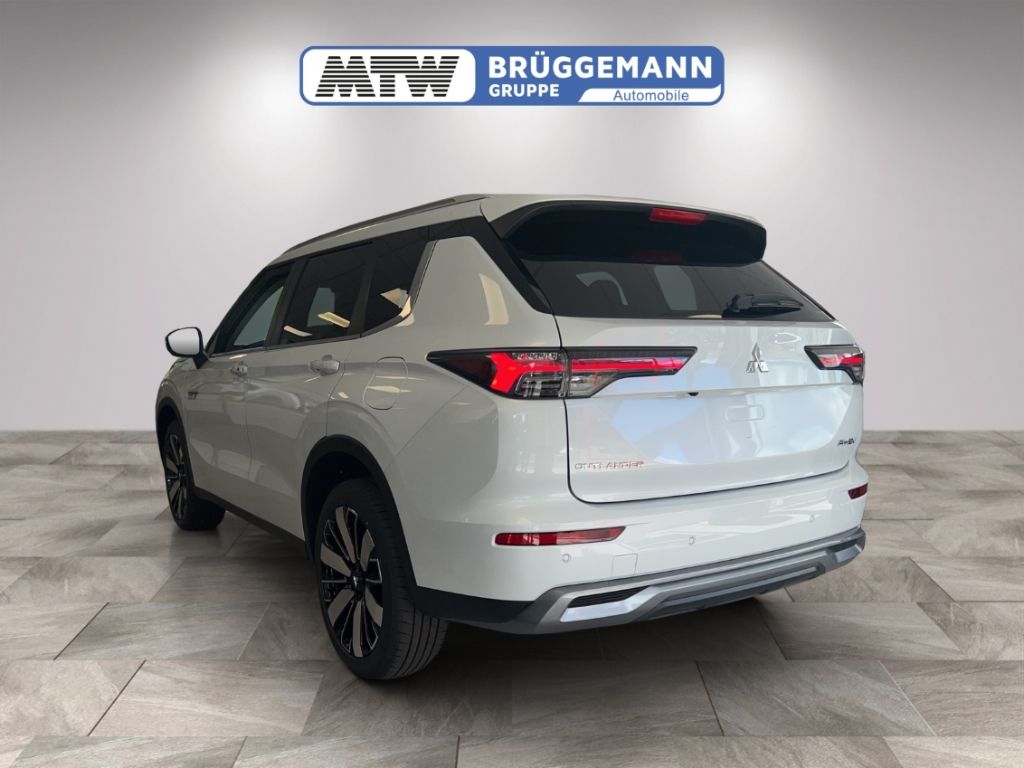 Mitsubishi Plug-in Hybrid Outlander