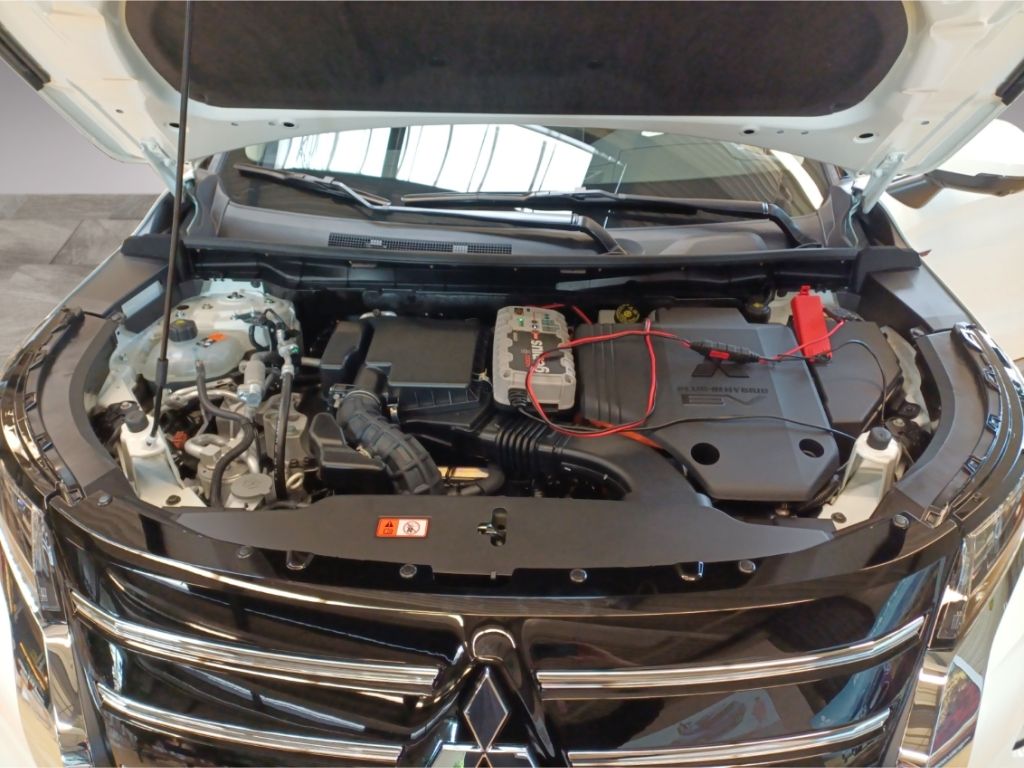 Mitsubishi Plug-in Hybrid Outlander