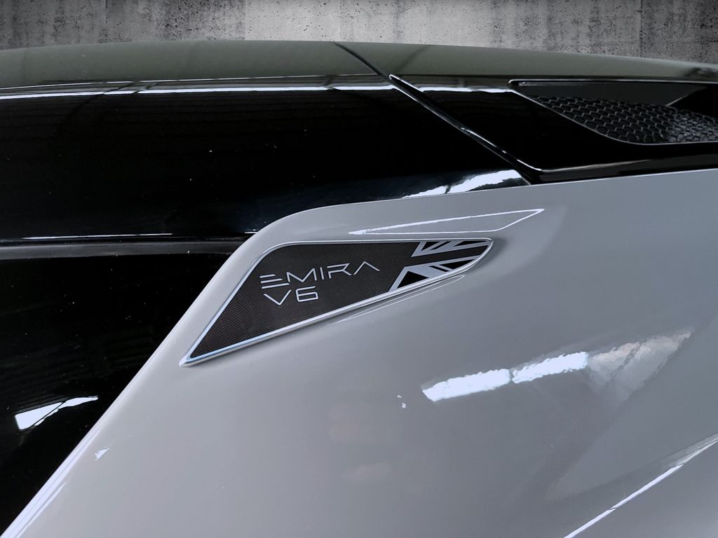 Lotus Emira