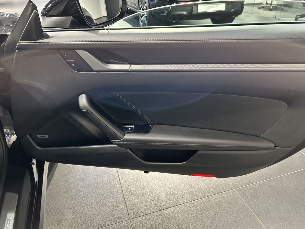 Porsche 992 2024