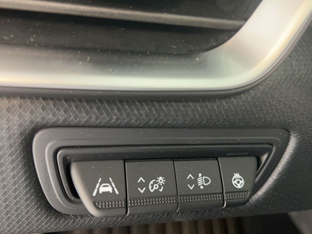 Mitsubishi Colt 2025