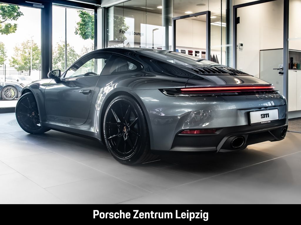 Porsche 992 2025