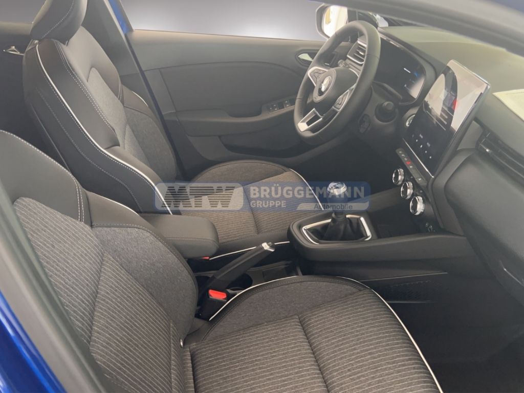 Mitsubishi Colt 2025