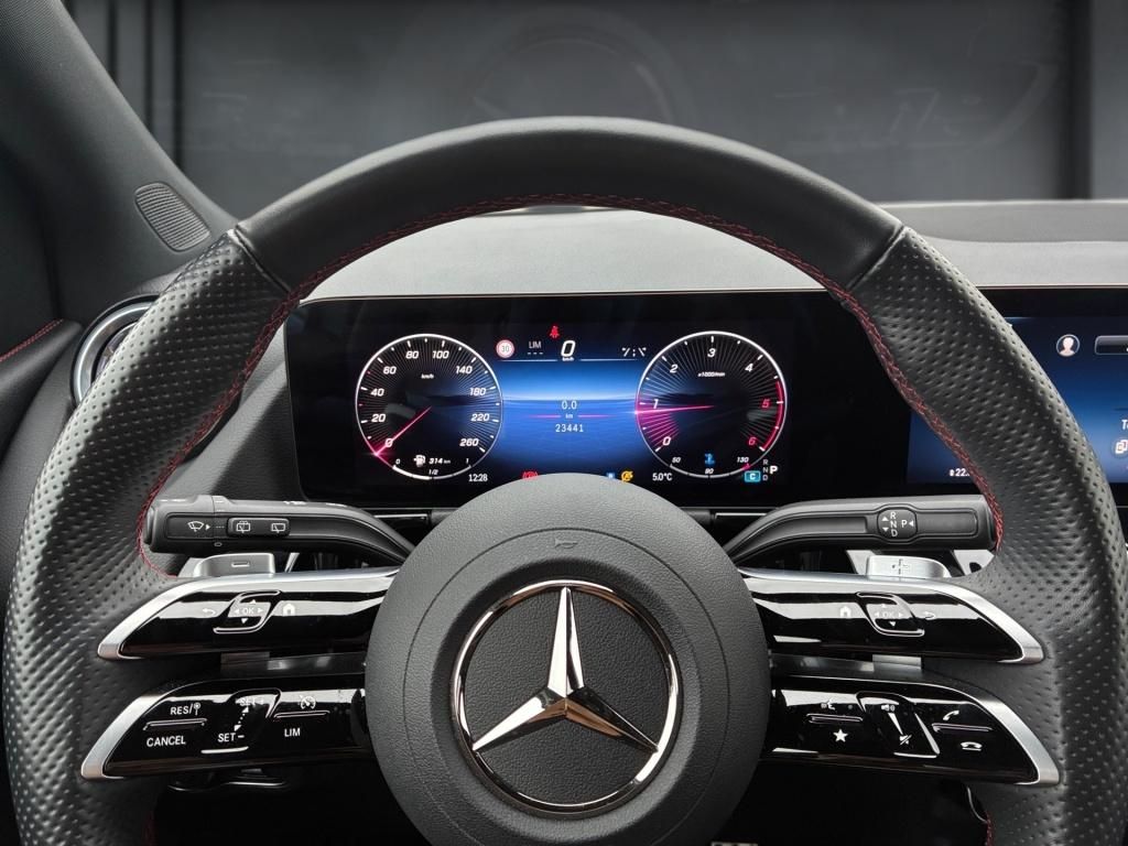 Mercedes-Benz B 220 2024