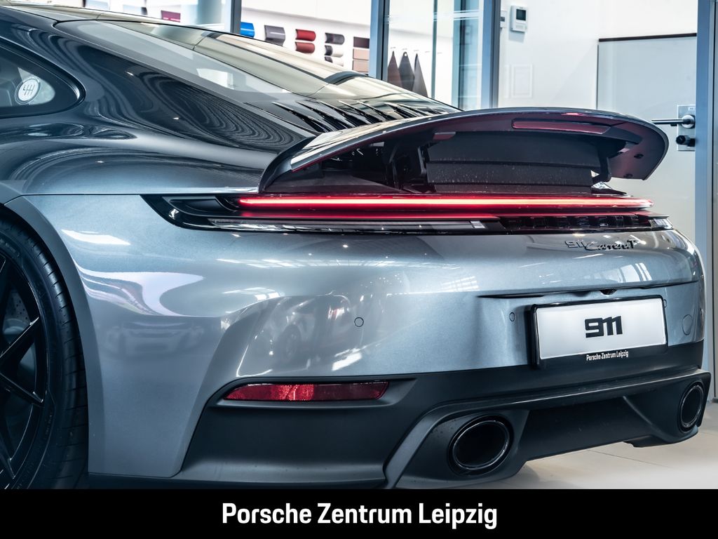 Porsche 992 2025