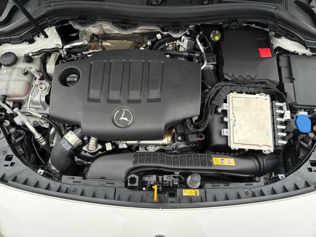 Mercedes-Benz B 220 2024