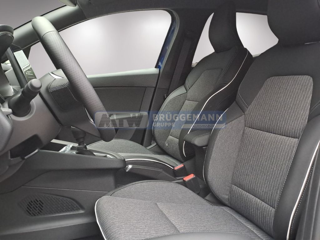 Mitsubishi Colt 2025