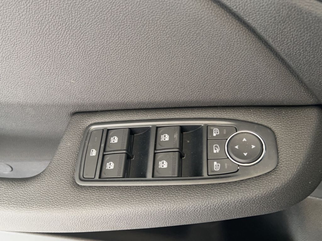 Mitsubishi Colt 2025