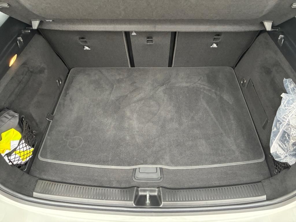 Mercedes-Benz B 220 2024