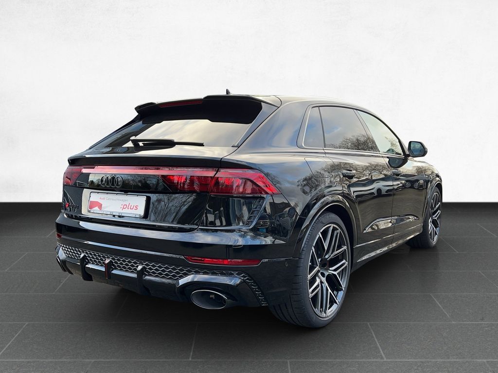 Audi RSQ8 2024
