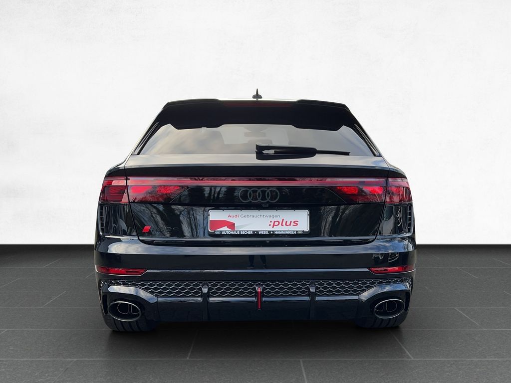 Audi RSQ8 2024