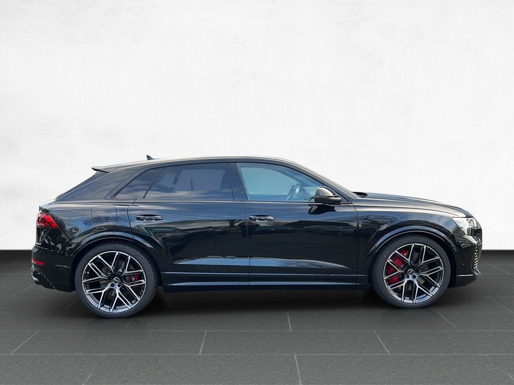 Audi RSQ8 2024