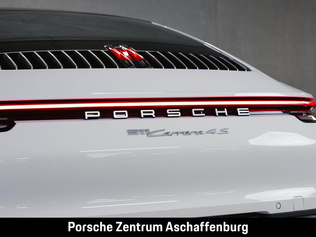 Porsche 992 2024