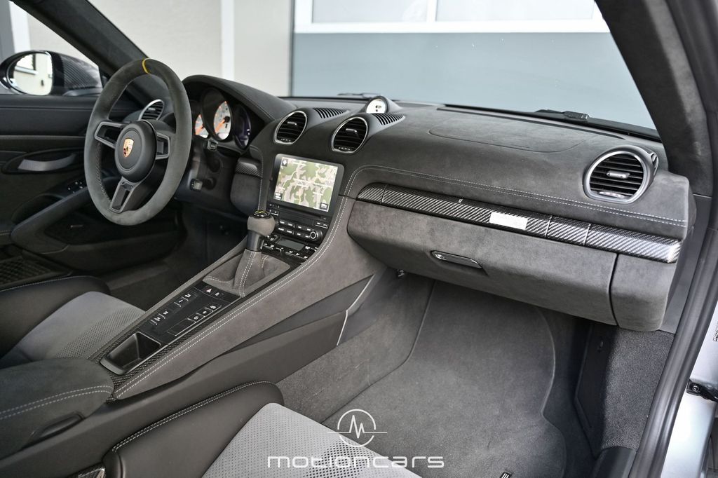 Porsche Cayman 2023