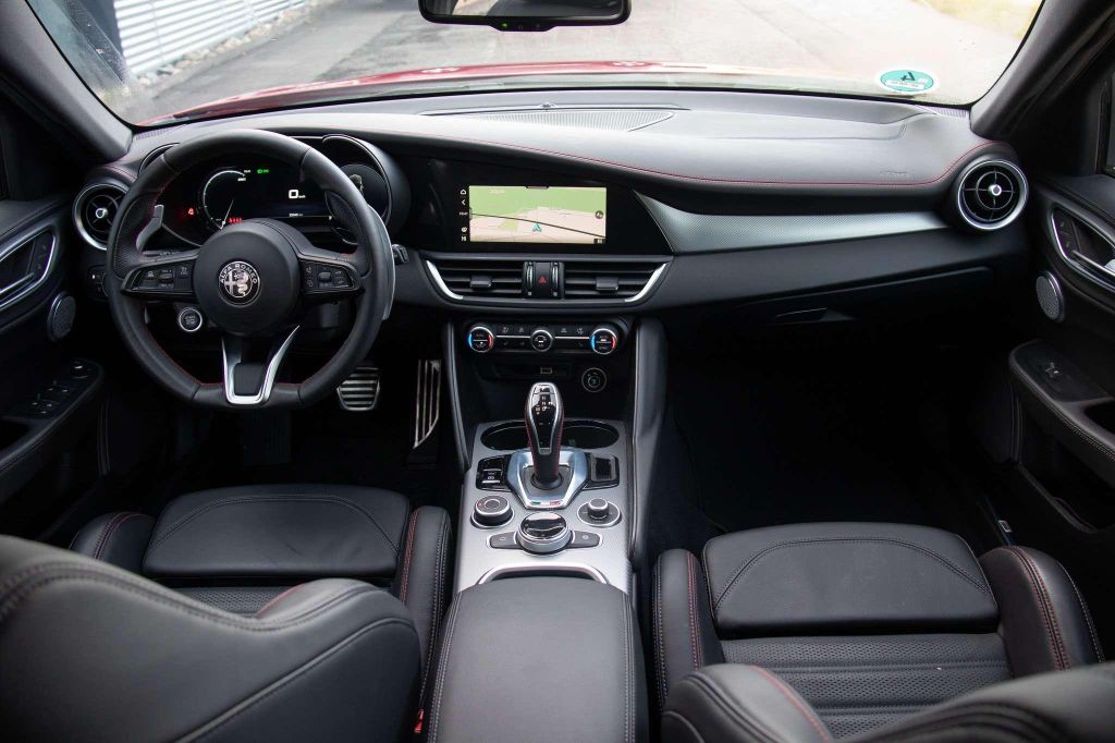 Alfa Romeo Giulia 2024