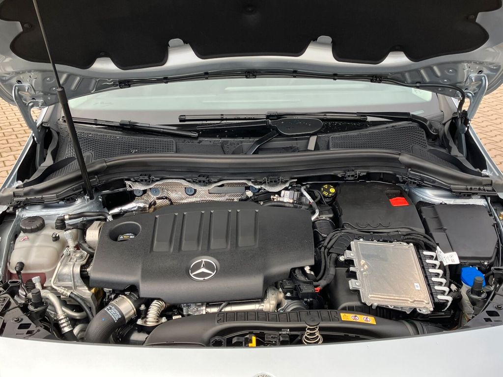 Mercedes-Benz B 200 2024