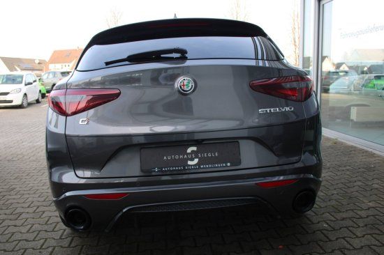 Alfa Romeo Stelvio 2022