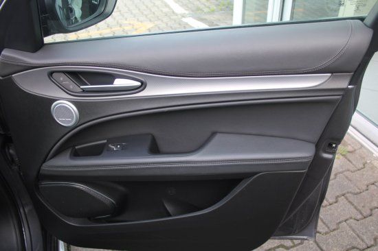 Alfa Romeo Stelvio 2022