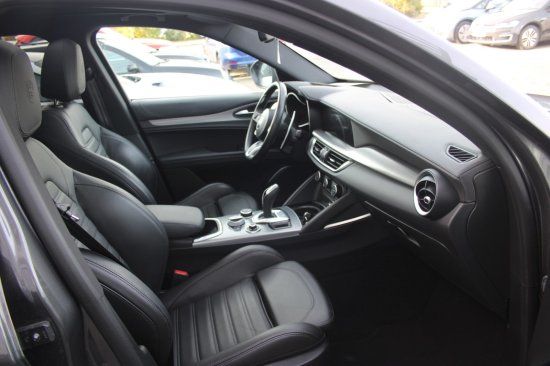 Alfa Romeo Stelvio 2022