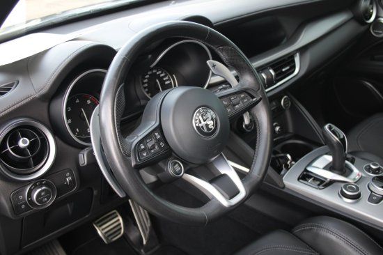 Alfa Romeo Stelvio 2022