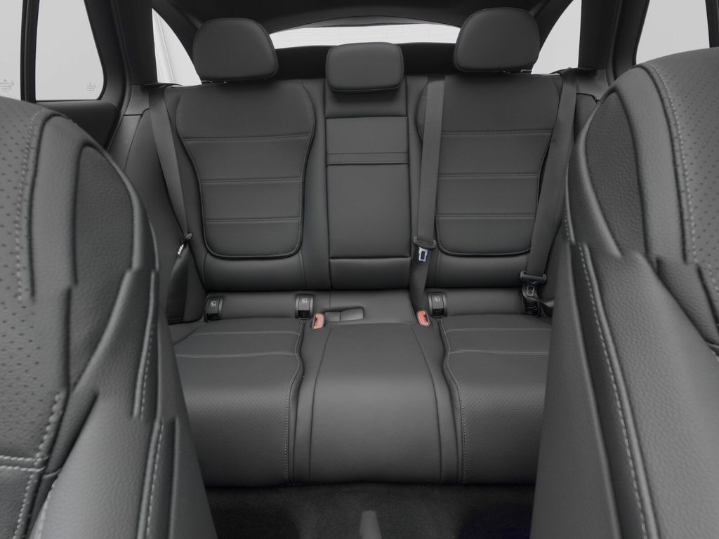 Mercedes-Benz C 200 2025