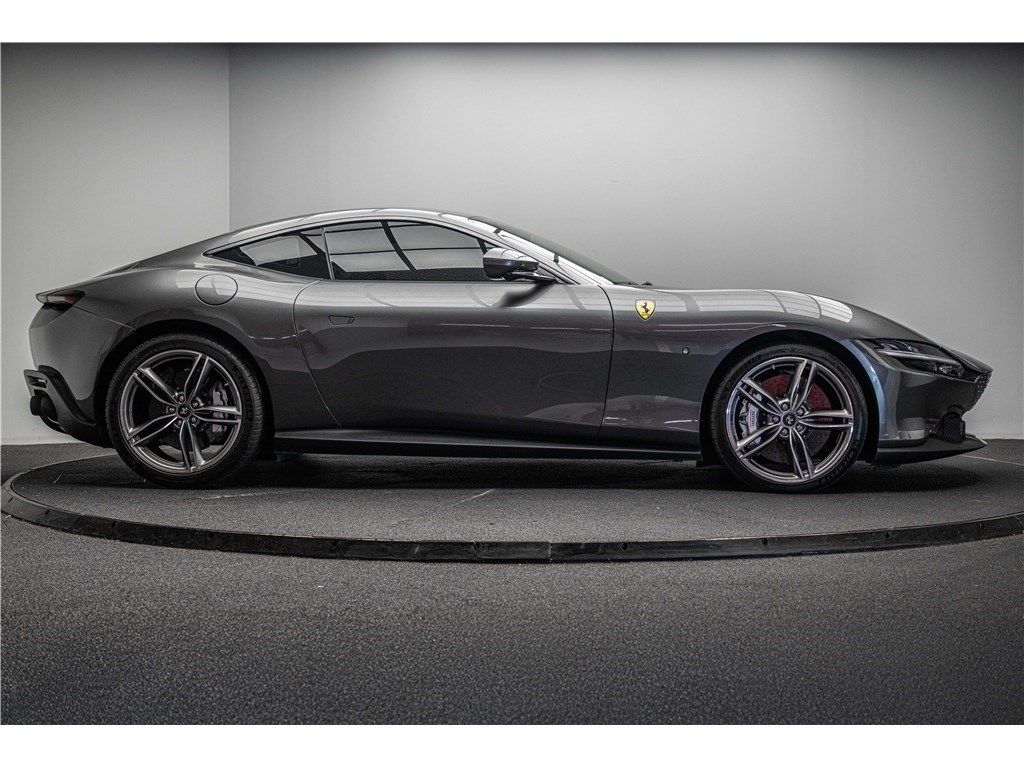 Ferrari Roma 2021