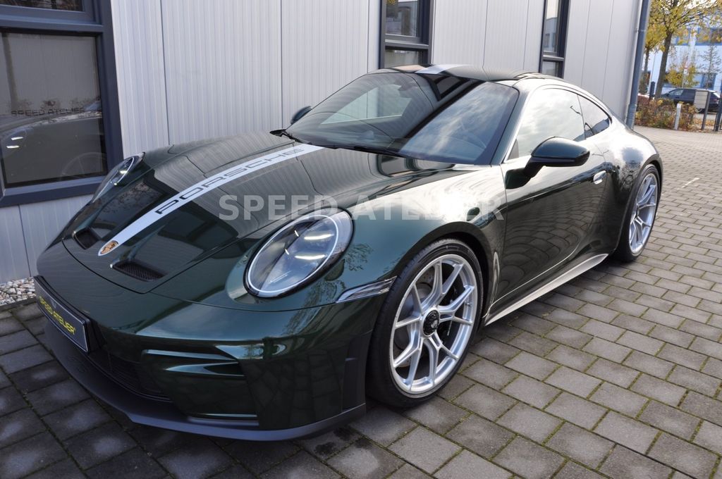 Porsche 992 2025